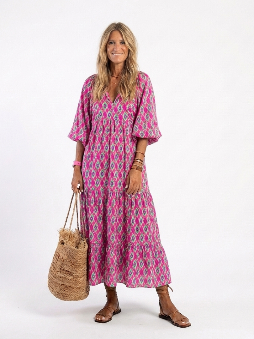 Céline | Midi ruha mintával, háromnegyedes ujjakkal és V-nyakkal