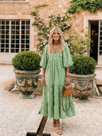 Céline | Midi ruha mintával, háromnegyedes ujjakkal és V-nyakkal