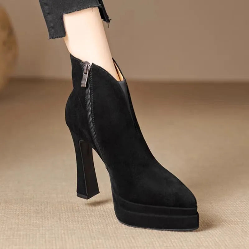 Vendeta - Retro stílusú csizmák modern csavarral