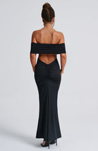 Tindra | Elegáns hosszú Bardot ruha