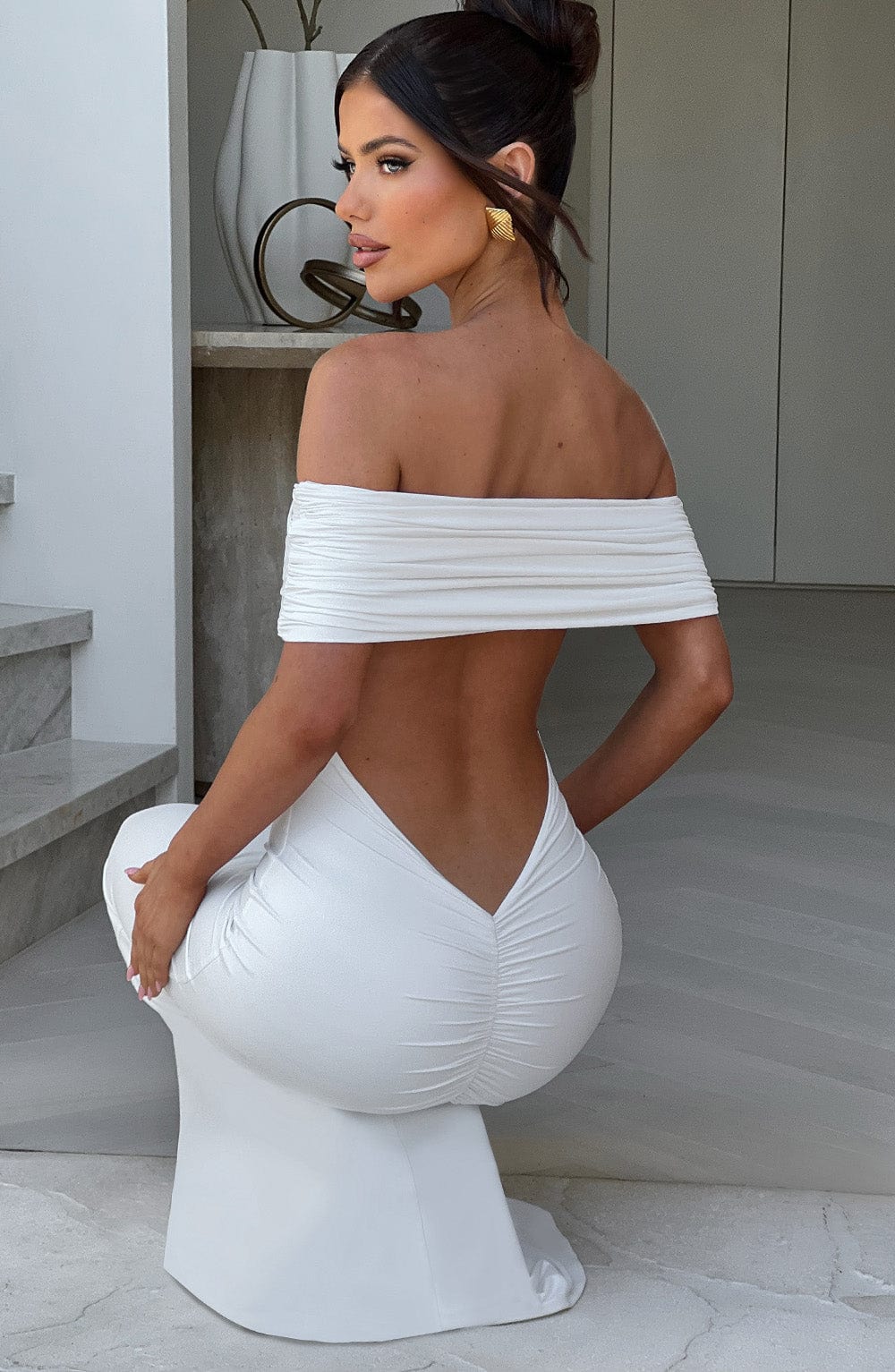 Tindra | Elegáns hosszú Bardot ruha