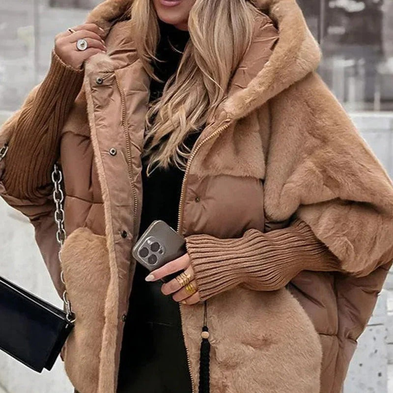 Dominika - Kapucnis Töltött Kabát